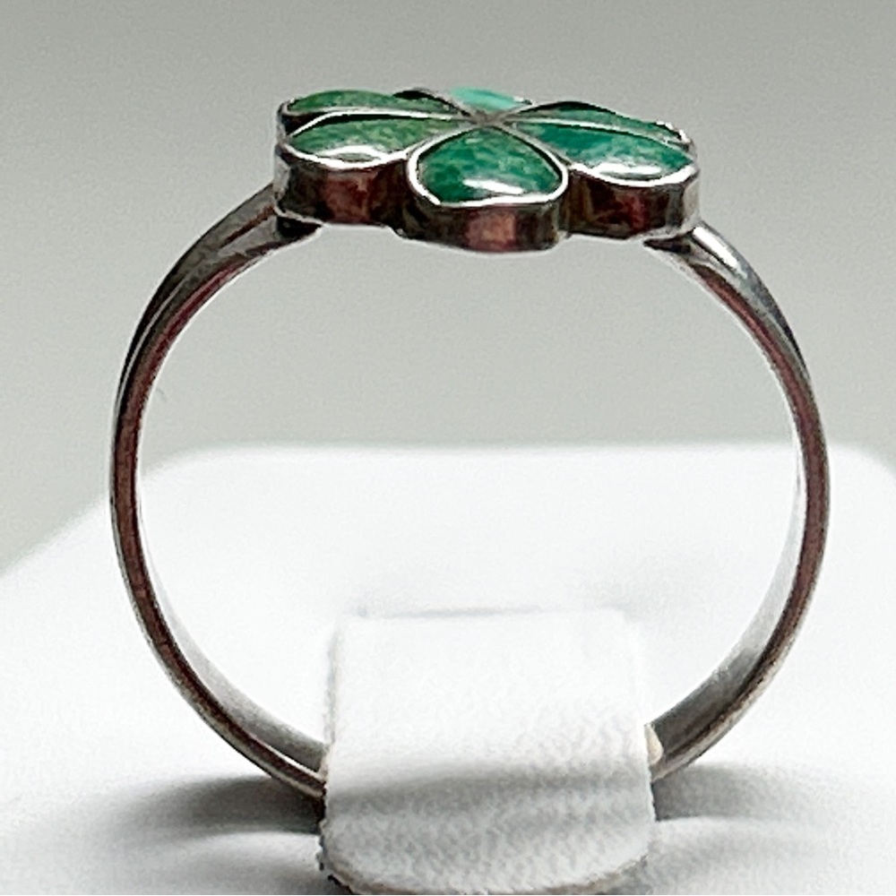 Vintage Southwestern Green Turquoise Flower Sterling Silver Ring - Picture 6 of 12